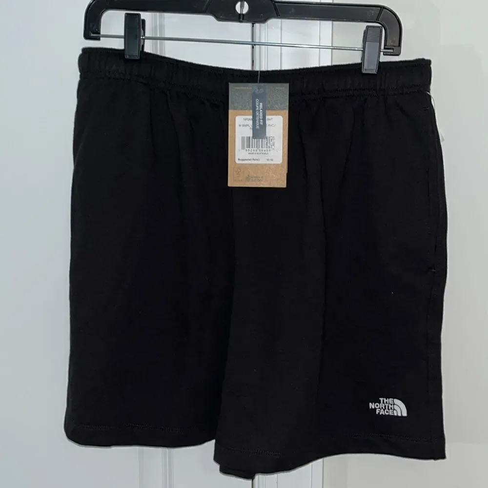 NWT New $55 The North Face Mens Black Half Dome men’s fleece shorts M work out
